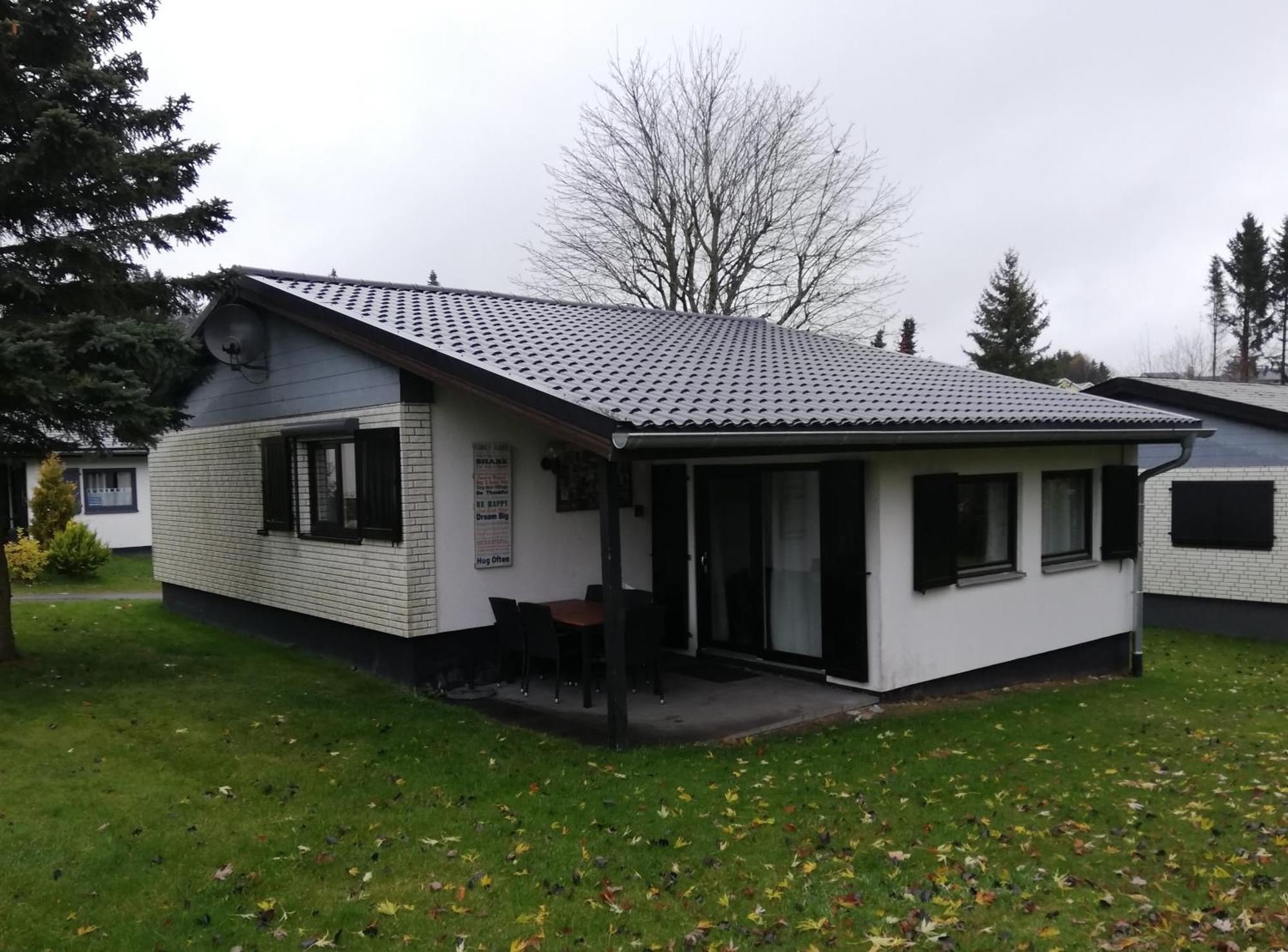 Gemuetlicher Ferienbungalow In Usseln Bei Willingen, Kostenloses Wlan Luaran gambar